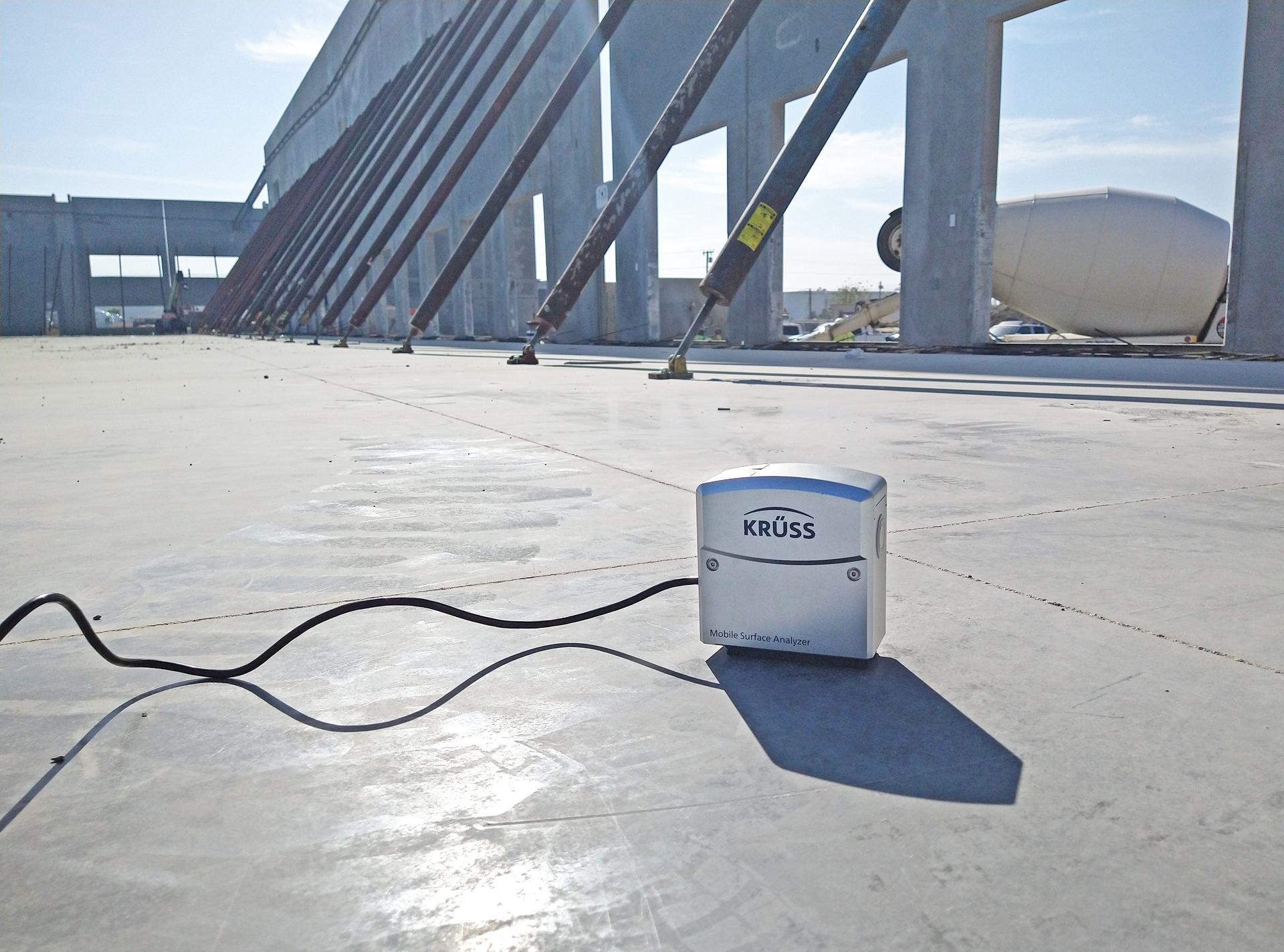 Mobile, non-destructive SFE measurements are the key to successful Glue Down projects Mobile, non-destructive SFE measurements are the key to successful Glue Down projects